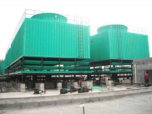 Spray cooling tower