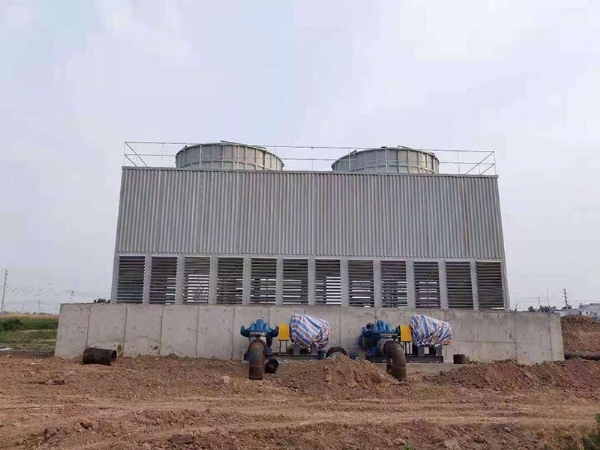 Square countercurrent cooling tower