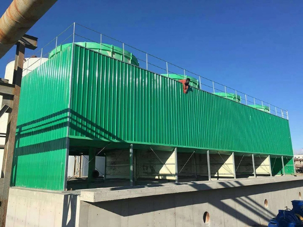 Square countercurrent cooling tower