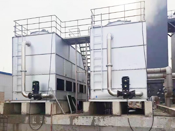 Closed cooling tower